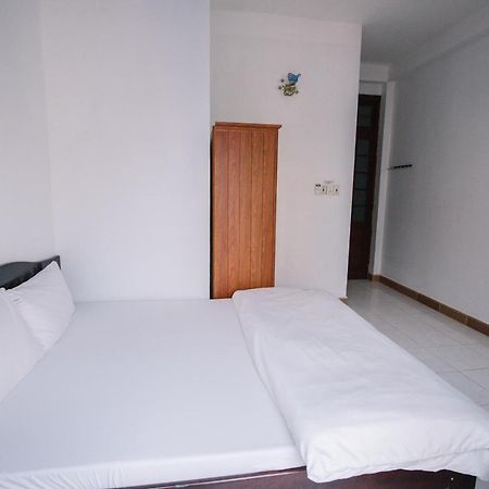Lum Dong Tien Hotel Hue Bagian luar foto